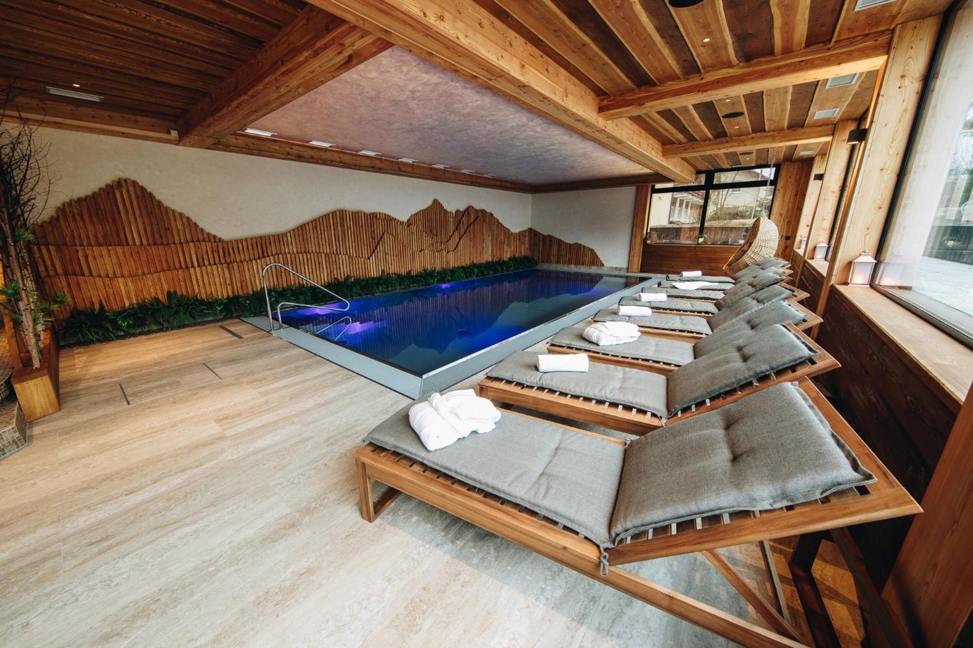 Wellness Penzion Zora Family Tatranska Lomnica Ngoại thất bức ảnh